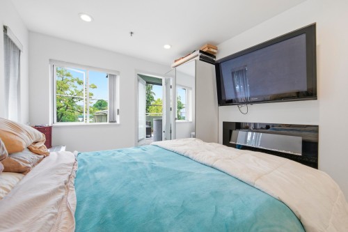 107-3280 Broadway W, Vancouver, BC 