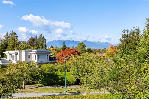 1330 Minto Crescent, Vancouver, BC 