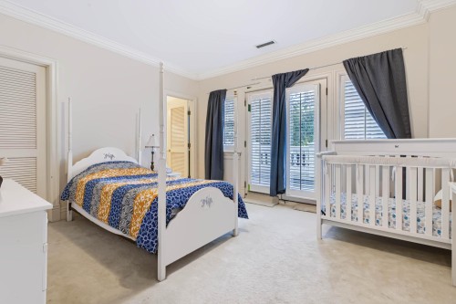 1330 Minto Crescent, Vancouver, BC 