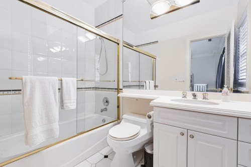 1330 Minto Crescent, Vancouver, BC 