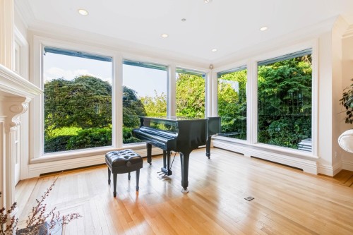 1330 Minto Crescent, Vancouver, BC 