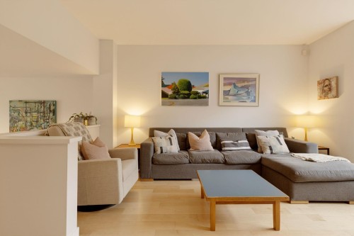3882 Welwyn Street, Vancouver, BC 