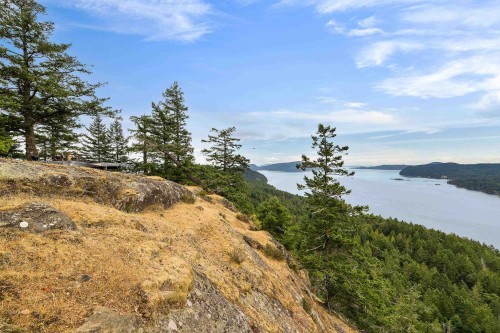 470 Heck Hill Road, Mayne Island, BC 