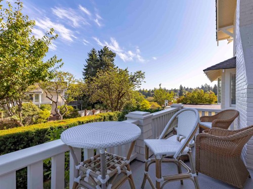 5112 Maple Street, Vancouver, BC 