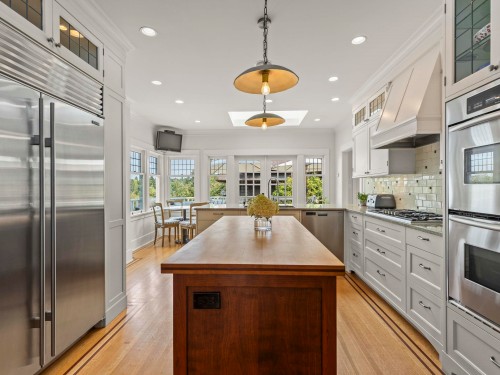 5112 Maple Street, Vancouver, BC 