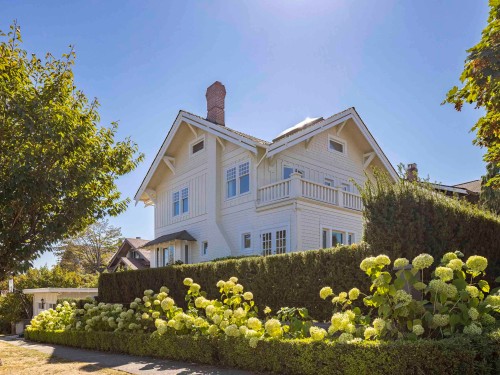5112 Maple Street, Vancouver, BC 