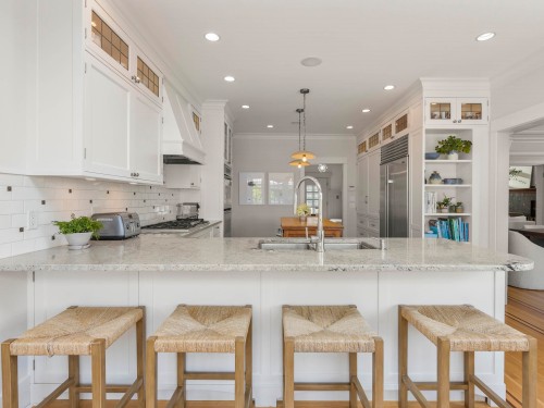 5112 Maple Street, Vancouver, BC 