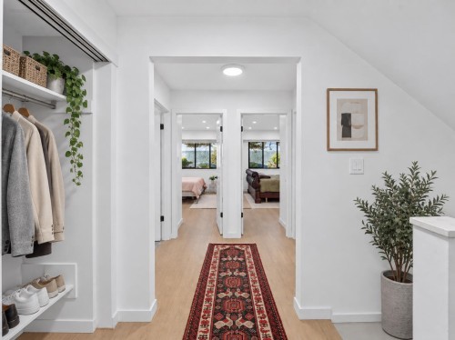 1-2206 Folkestone Way, West Vancouver, BC 