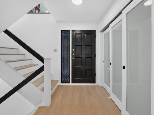 1-2206 Folkestone Way, West Vancouver, BC 