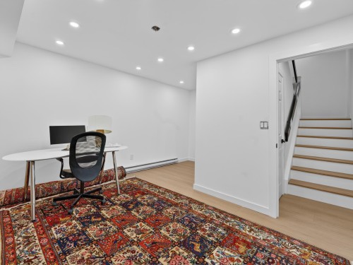 1-2206 Folkestone Way, West Vancouver, BC 