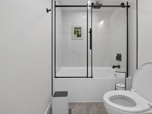1-2206 Folkestone Way, West Vancouver, BC 
