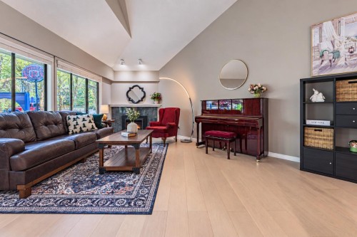 4739 Woodgreen Drive, West Vancouver, BC 
