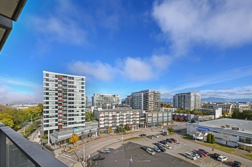 1007-7468 Lansdowne Road, Richmond, BC 