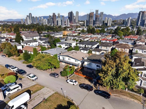 5275 Schou Street, Burnaby, BC 