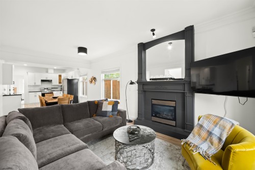 4086 Dominion Street , Burnaby, BC V5G 1C3 3
