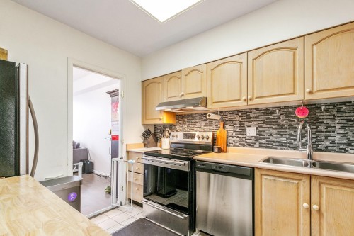 905-5885 Olive Avenue, Burnaby, BC 