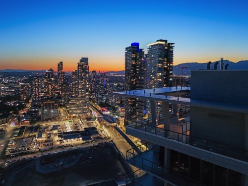 4402-4720 Lougheed Highway, Burnaby, BC 