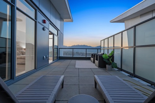 4402-4720 Lougheed Highway, Burnaby, BC 