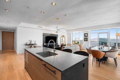 5602-1289 Hornby Street, Vancouver, BC 