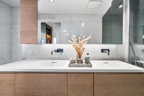 5602-1289 Hornby Street, Vancouver, BC 