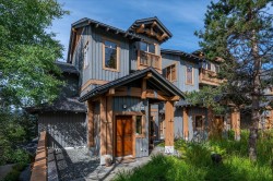 7-2323 Taluswood Place  Whistler, BC V8E 0P9