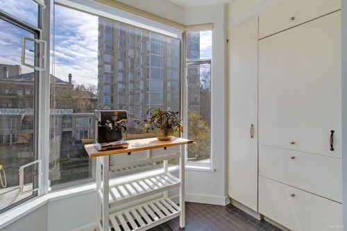 401-2628 Ash Street, Vancouver, BC 