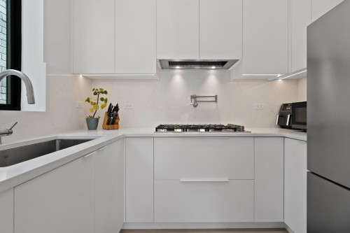 2987 40Th Avenue W, Vancouver, BC 