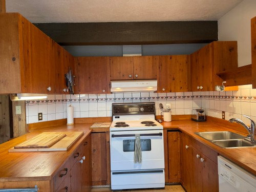 12835 Gulfview Road, Madeira Park, BC 