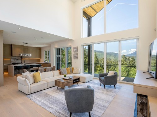 9333 Warbler Way, Whistler, BC 