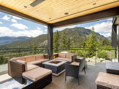 9333 Warbler Way, Whistler, BC 