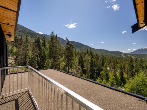 9333 Warbler Way, Whistler, BC 