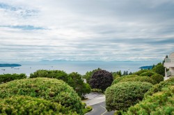 1-2278 Folkestone Way  West Vancouver, BC V7S 2X7