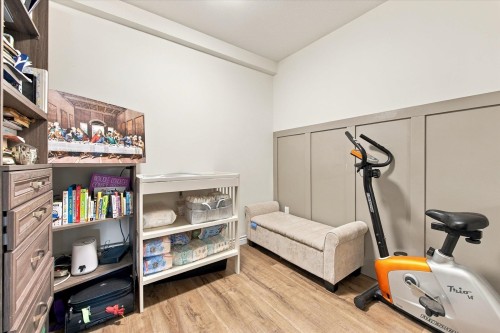323-760 Kingsway, Vancouver, BC 