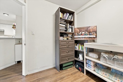 323-760 Kingsway, Vancouver, BC 