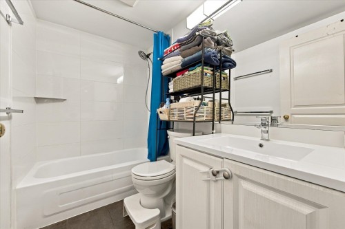 323-760 Kingsway, Vancouver, BC 