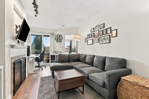 323-760 Kingsway, Vancouver, BC 