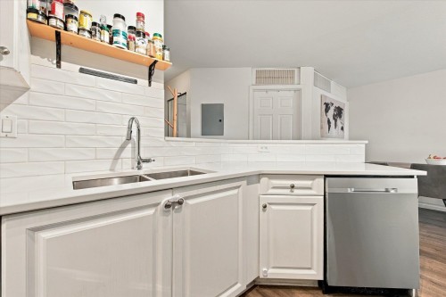 323-760 Kingsway, Vancouver, BC 