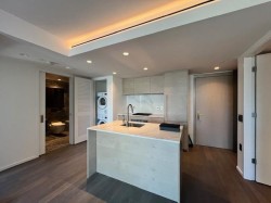 902-1408 Robson Street Vancouver, BC V6G 0E6