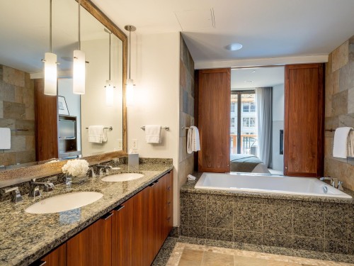 33-4617 Blackcomb Way, Whistler, BC 