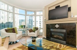 905-1199 Marinaside Crescent Vancouver, BC V6Z 2Y2