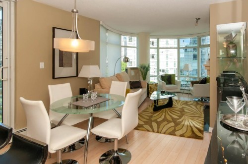 905-1199 Marinaside Crescent , Vancouver, BC V6Z 2Y2 4