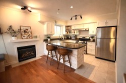 6-1233 Main Street Squamish, BC V8B 0P7