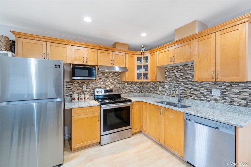 5422 Norfolk Street , Burnaby, BC V5G 1G2 4