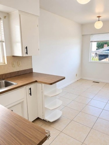 3134 45 Avenue E, Vancouver, BC V5R 3E1 4