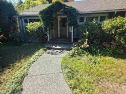 6049 Dunbar Street Vancouver, BC V6N 1W8