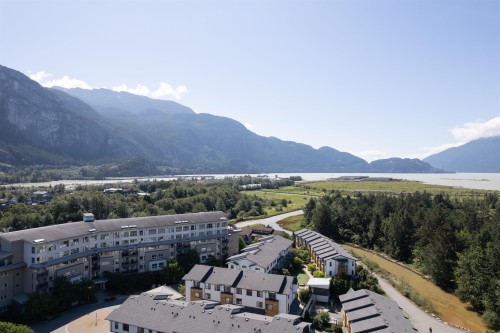 213-1212 Main Street  Squamish, BC V8B 0S1