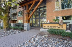 304-119 22nd Street Street W North Vancouver, BC V7M 0B4