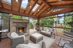 10574 239 Street  Maple Ridge, BC V2W 1X1