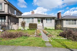 3281 2nd Avenue E Vancouver, BC V5M 1G2