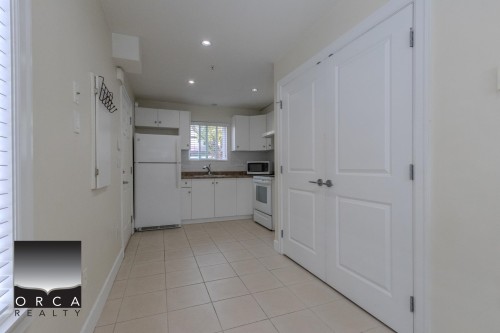 2570 E 2Nd Avenue, Vancouver, BC 